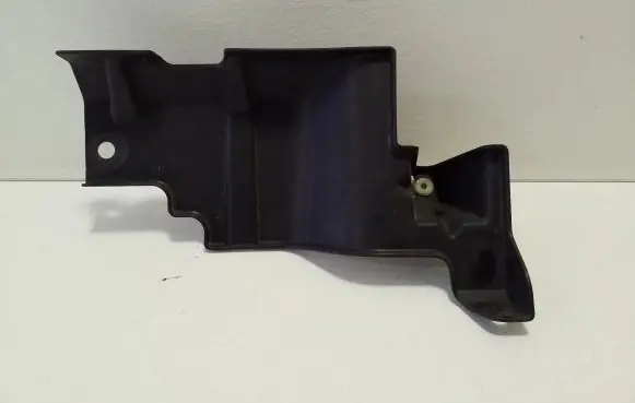 Mitsubishi Outlander Intercooler air guide/duct channel 6400D922
