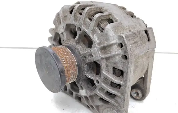 Suzuki Grand Vitara II Generator/alternator 8200086130 2542523F SG12B050