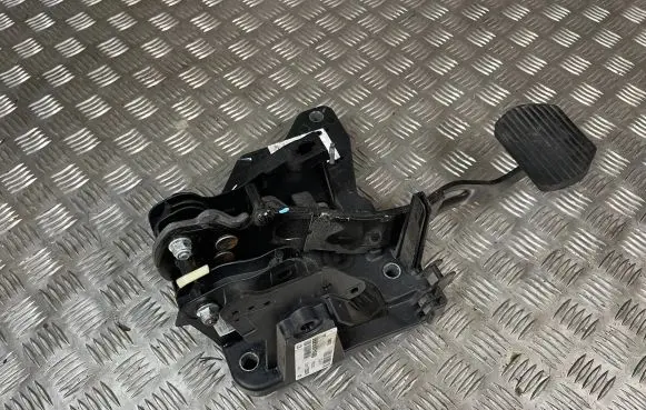 Peugeot 508 Brake pedal 9666871680