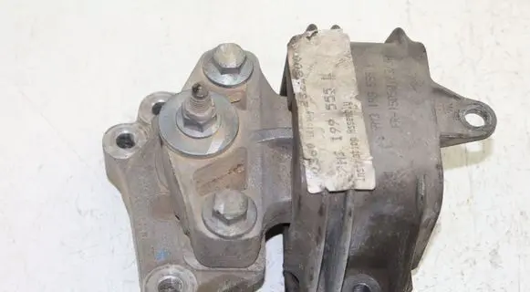 Ford Galaxy Gearbox mount 7M3199555