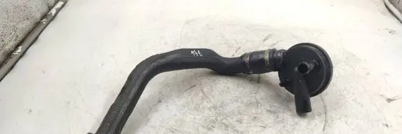 Audi A4 S4 B5 8D Breather/breather pipe/hose 028129101D