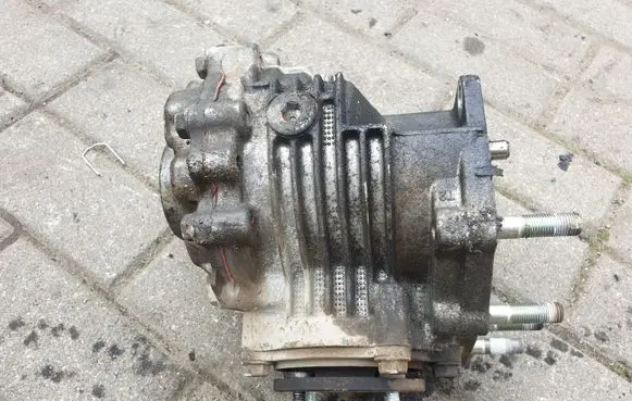 Toyota RAV 4 (XA30) Gearbox transfer box case 