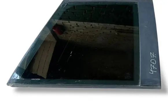 Land Rover Range Rover Sport L320 Rear windscreen/windshield window 43R001582 E000199