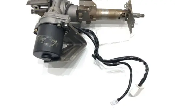Toyota Yaris Power steering pump