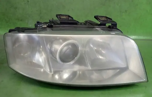 Audi A6 S6 C5 4B Headlight/headlamp