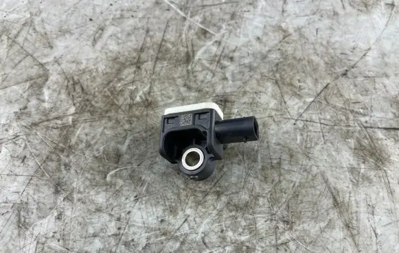 Seat Ibiza IV (6J,6P) Airbag deployment crash/impact sensor 6R0959351A
