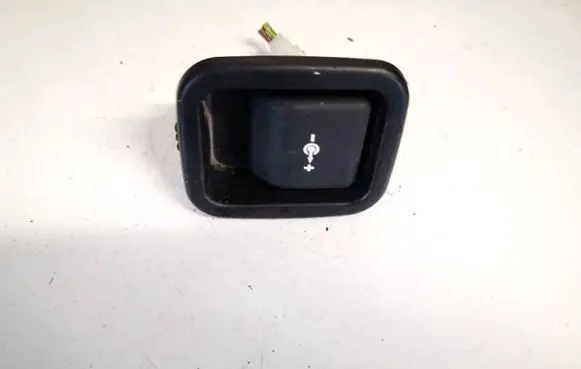 BMW 3 E90 E91 Cigarette lighter 51477143111