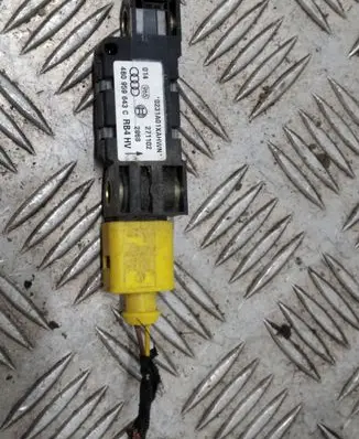 Audi A6 S6 C5 4B Airbag deployment crash/impact sensor 4B0959643C