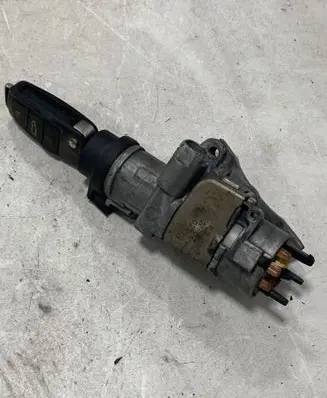 Audi A4 S4 B7 8E 8H Ignition lock 4B0905851P