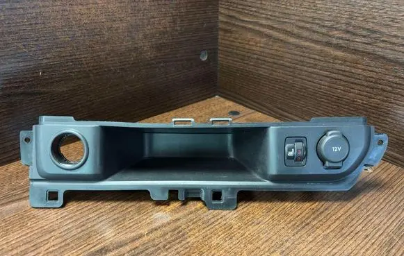 Toyota Proace Panel trim 9811831977