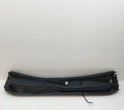 Isuzu D-Max Wiper trim 8981942372