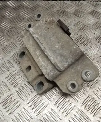 Skoda Octavia Mk2 (1Z) Engine mount bracket 1K0199555