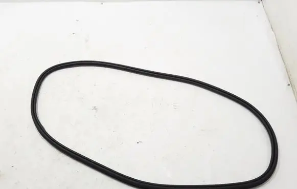 Volvo V60 Front door rubber seal 31457863