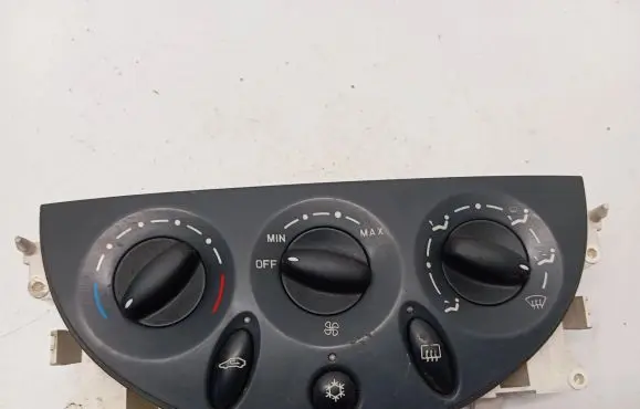 Citroen C5 Climate control unit F661827J 69392200