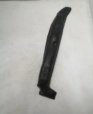 Ford Fusion II Fender end trim 