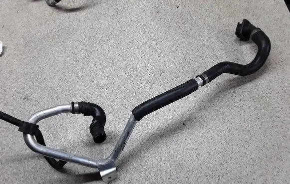 Mercedes-Benz C W205 Engine coolant pipe/hose A2058303002