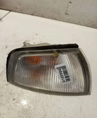 Mitsubishi Colt Front indicator light 21087148