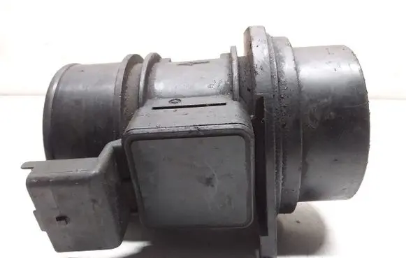 Renault Master II Mass air flow meter 5WK9609 7700314057