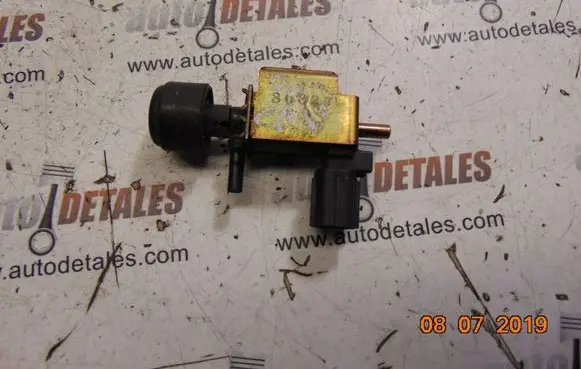 Honda CR-V Vacuum valve 