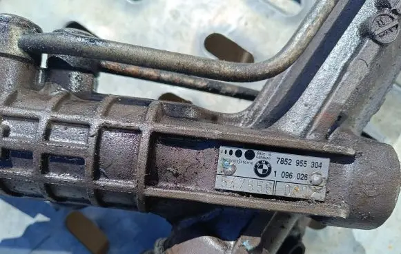 BMW 5 E39 Steering rack