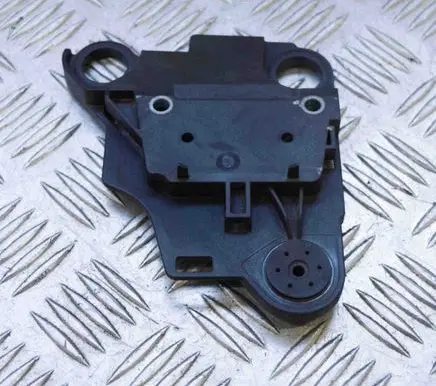 Volkswagen Golf VII ABS pump bracket 5Q0614235