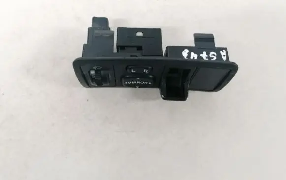 Toyota Corolla E120 E130 Wing mirror switch 5553932010