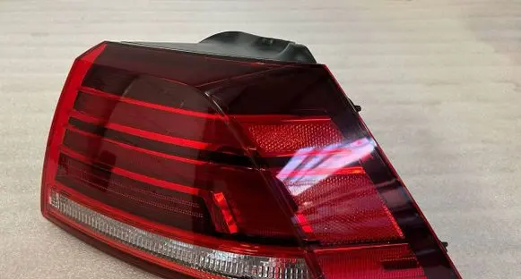 Volkswagen Golf VII Rear/tail lights 5GM945096F