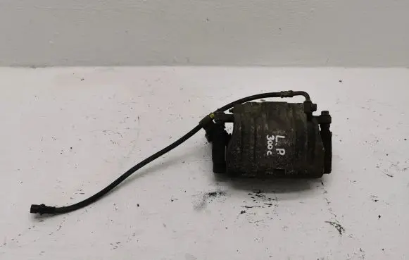 Chrysler 300C Front brake caliper