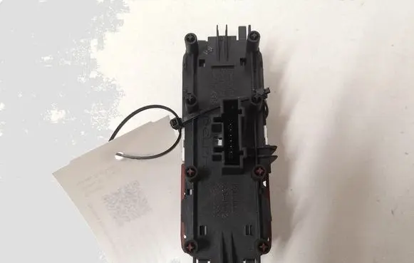 Renault Scenic II - Grand scenic II Hazard light switch 8200095493 88040001