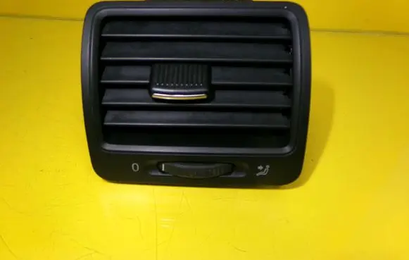 Volkswagen Golf V Dashboard side air vent grill/cover trim 1K0819709