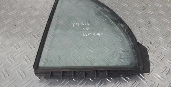 Toyota Yaris Rear vent window glass 43R00048