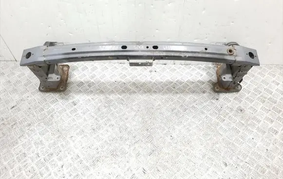 Mazda 5 Front bumper cross member