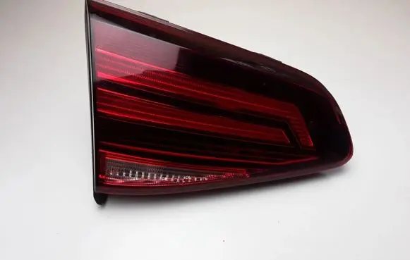 Volkswagen Golf VII Tailgate rear/tail lights 5G0945093AH
