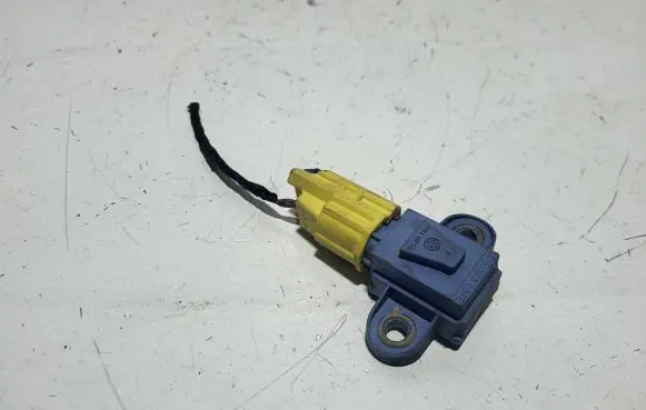Volkswagen Golf V Airbag deployment crash/impact sensor 1K0955557A