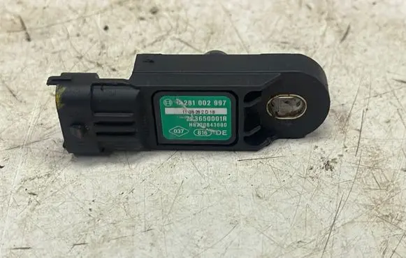 Renault Megane III Air pressure sensor H8220843680 0281002997 23650001R