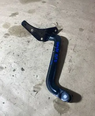 Peugeot Expert Sliding door upper roller guide/hinge 982100 M072
