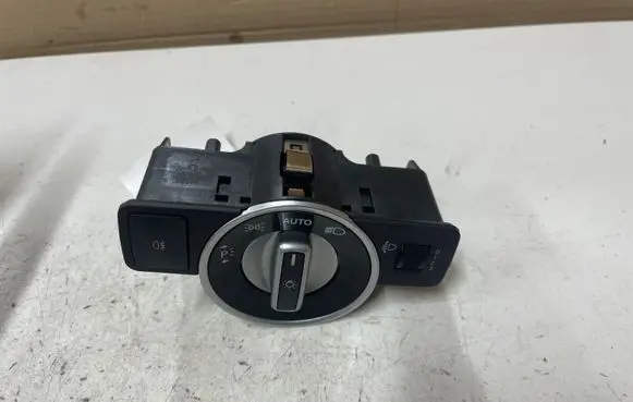 Mercedes-Benz E W212 Light switch
