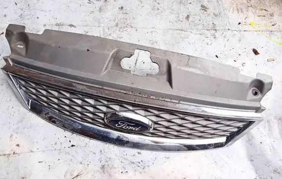 Ford Mondeo Mk III Front grill 6S7X8A133BA