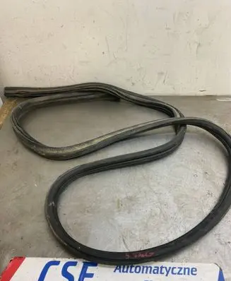 Dodge Caliber Trunk rubber seal (body) 