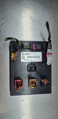 Audi A4 S4 B8 8K Comfort/convenience module 8K0907063