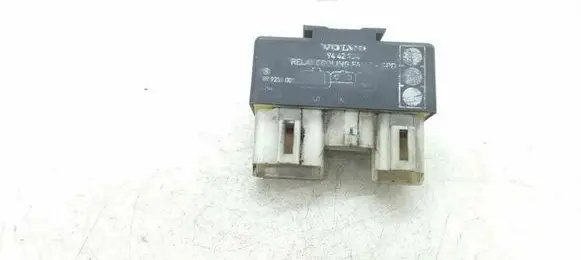 Volvo S70 V70 V70 XC Coolant fan relay 9442934 899251000