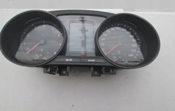 Volkswagen Polo V 6R Speedometer (instrument cluster) 6C0920740