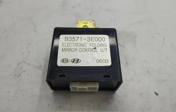 KIA Sorento Wing mirror control module 935713E000