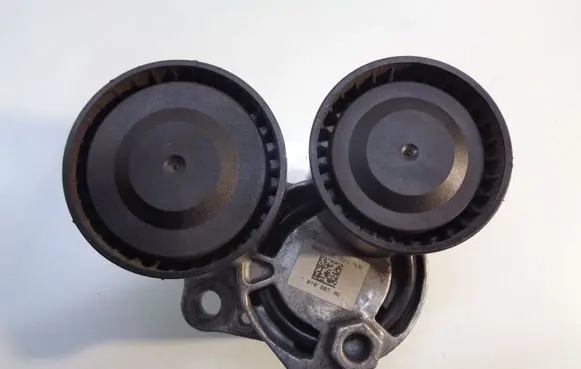 BMW 1 F20 F21 Generator/alternator belt tensioner 7810807