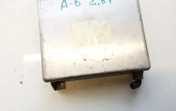 Audi A6 S6 C4 4A Engine control unit/module