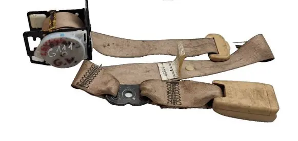 Middle seatbelt (rear)