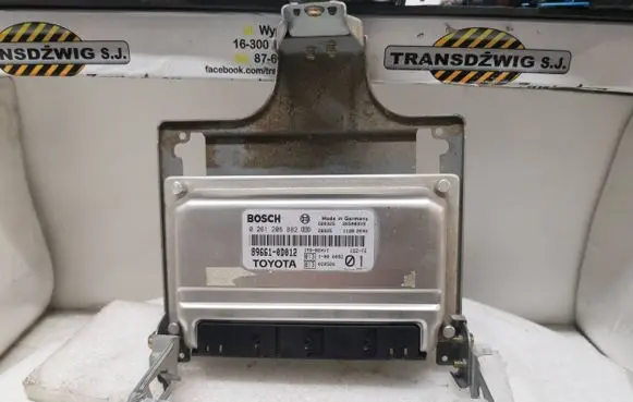 Toyota Yaris Engine control unit/module 896610D012 26SA8399 0261206882