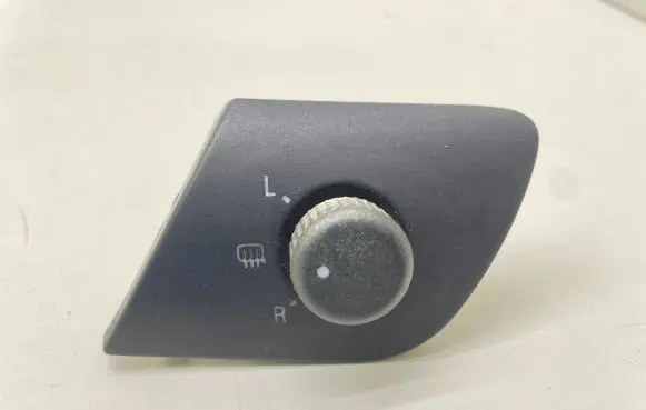Skoda Fabia Mk2 (5J) Wing mirror switch 6Y1959565E