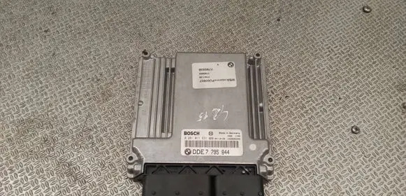 BMW 1 E81 E87 Engine control unit/module 7795844 77966558