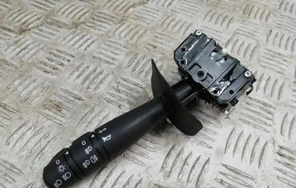 Dacia Duster Headlight wiper switch E10609589